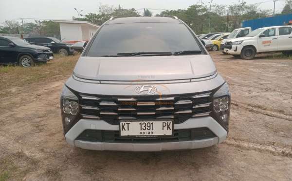 HYUNDAI STARGAZER