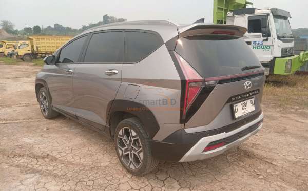 HYUNDAI STARGAZER