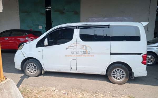 NISSAN EVALIA
