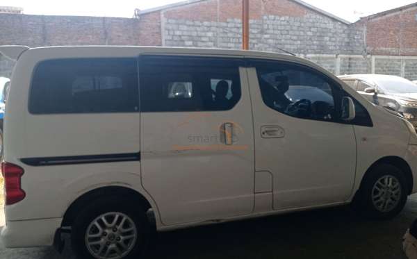 NISSAN EVALIA