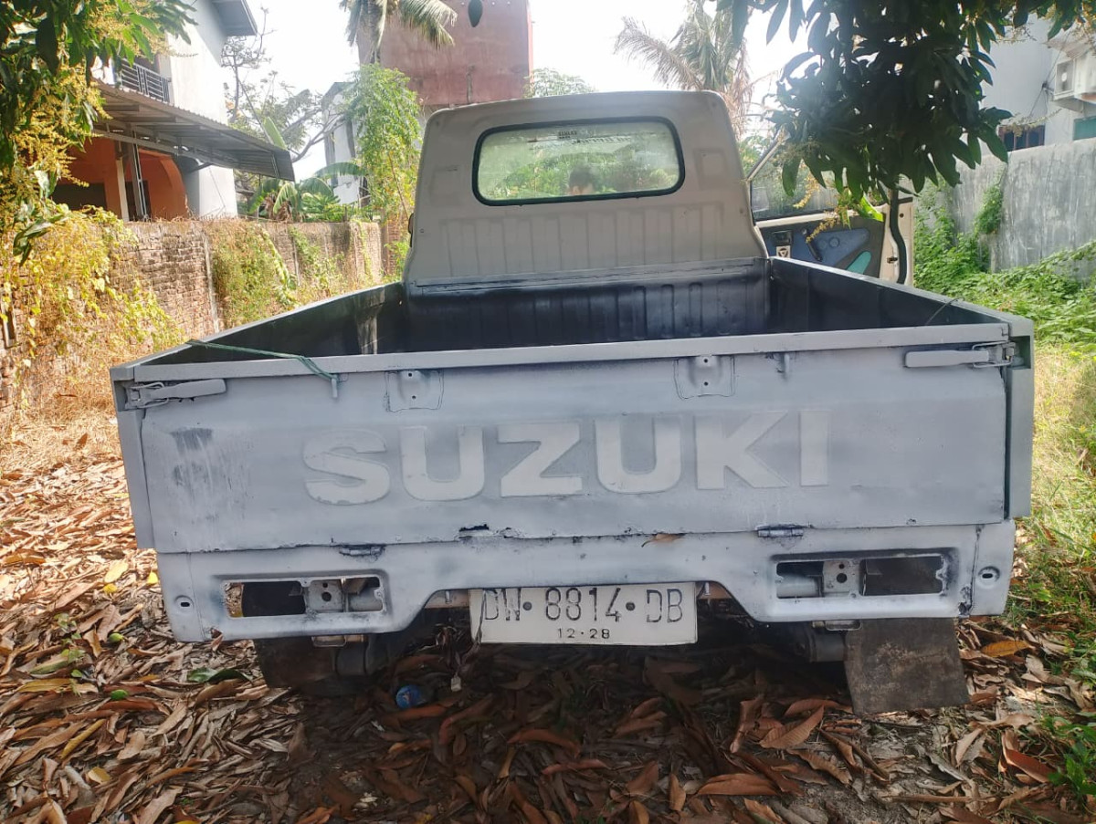 SUZUKI MEGA CARRY  PU