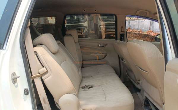 SUZUKI  ERTIGA  SDX