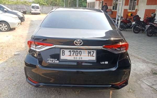 TOYOTA  COROLLA  ALTIS 1.8 V