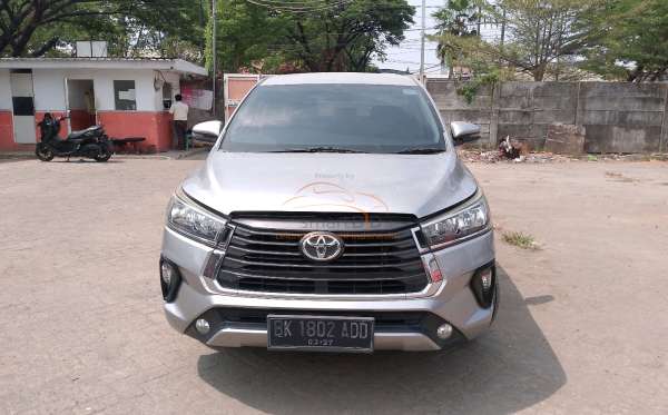 TOYOTA INNOVA G