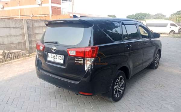 TOYOTA INNOVA G