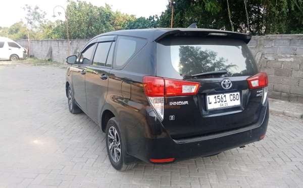 TOYOTA INNOVA G