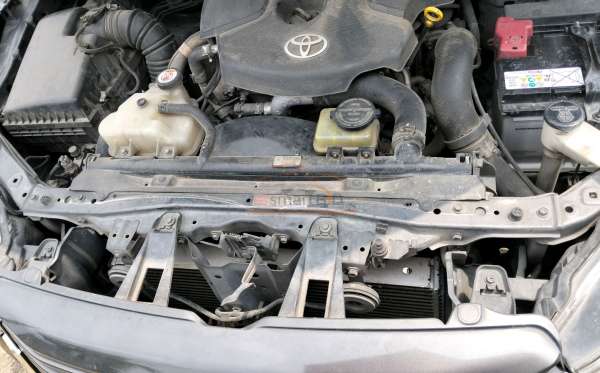 TOYOTA INNOVA
