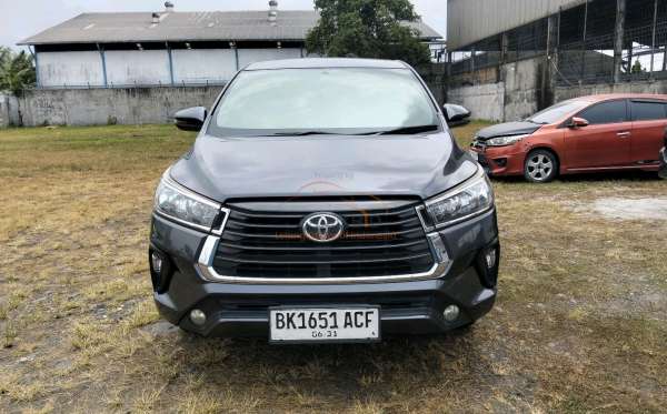 TOYOTA INNOVA