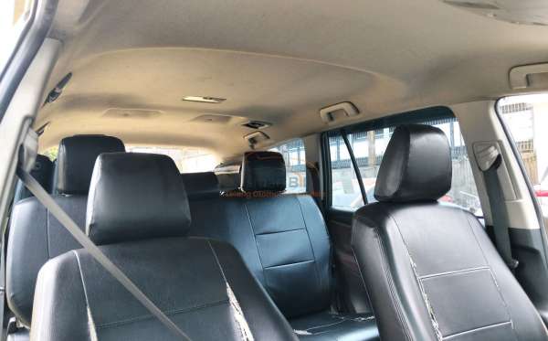 TOYOTA INNOVA