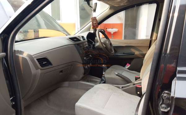 WULING CONFERO 1.5 DB MY (4X2)