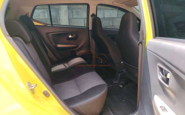 DAIHATSU AYLA 1.0 X