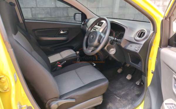 DAIHATSU AYLA 1.0 X