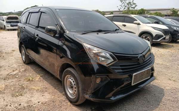 DAIHATSU SIGRA D