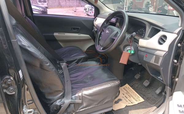 DAIHATSU SIGRA D