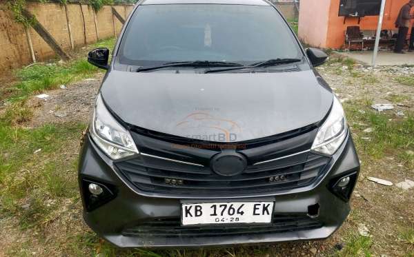 DAIHATSU SIGRA 1.2 R