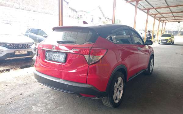 HONDA HRV RU1 1.5 E PLS CVT