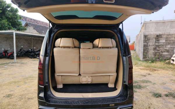 HYUNDAI H-1 2.5 AT