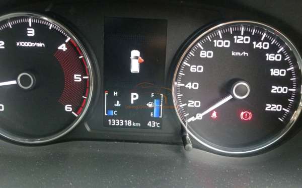 MITSUBISHI PAJERO SPORT 2.4L DAKAR-H (4X2)