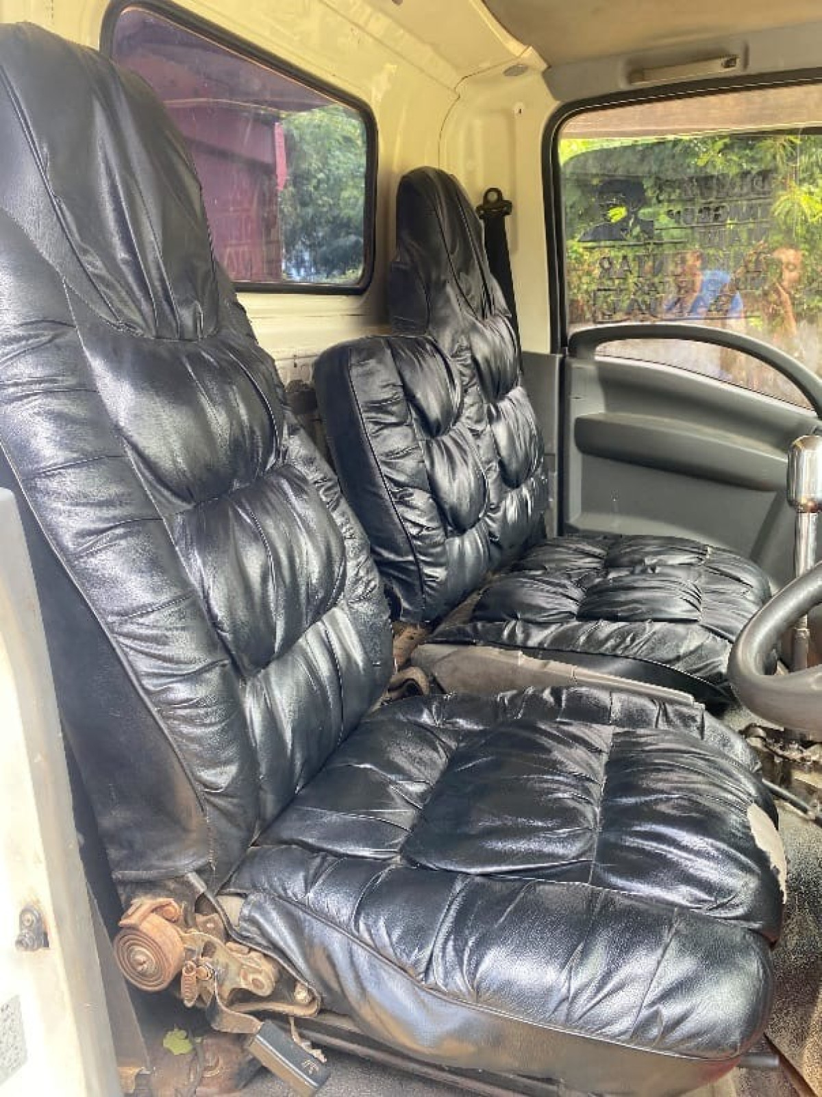 ISUZU  NMR  71T HD 6.1