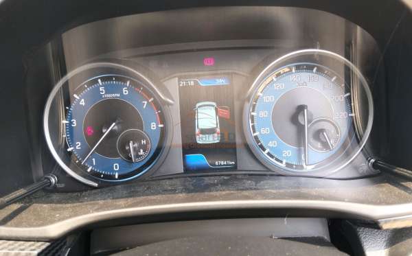 SUZUKI  ERTIGA