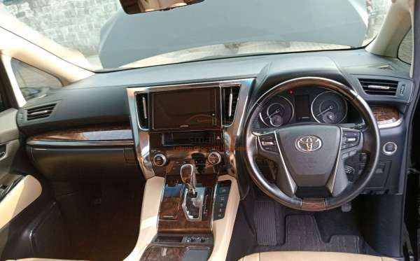 TOYOTA ALPHARD 2.5 G