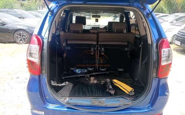 TOYOTA AVANZA