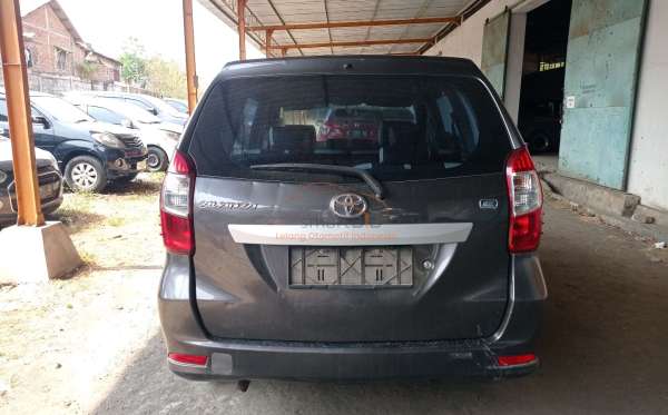 TOYOTA  AVANZA  1.3 E
