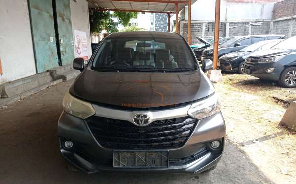 TOYOTA  AVANZA  1.3 E