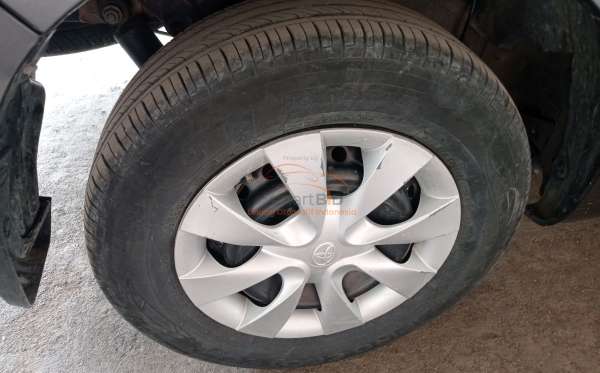 TOYOTA  AVANZA  1.3 E