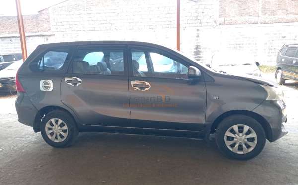 TOYOTA  AVANZA  1.3 E