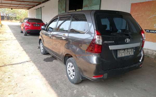 TOYOTA  AVANZA  1.3 E