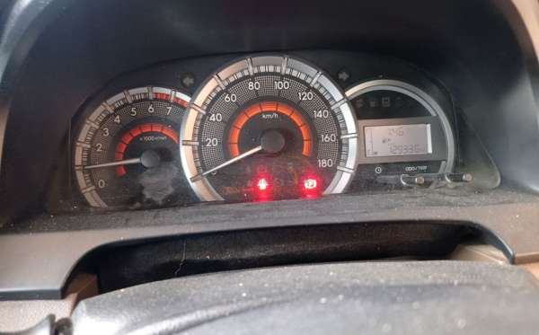 TOYOTA  AVANZA  1.3 E