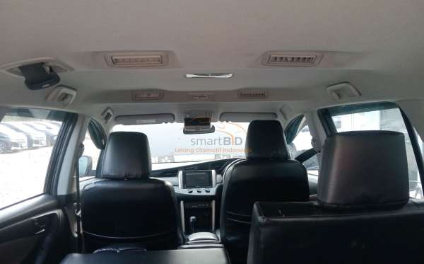 TOYOTA INNOVA 2.4 G
