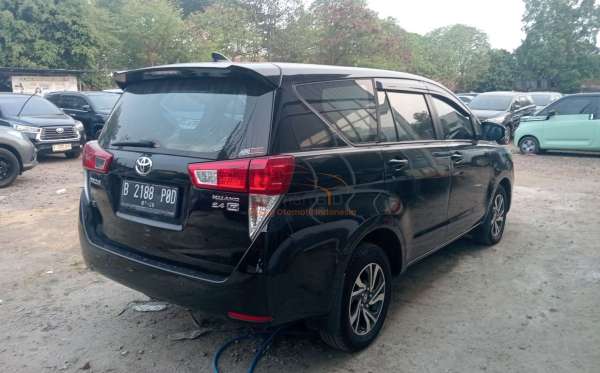 TOYOTA INNOVA 2.4 G