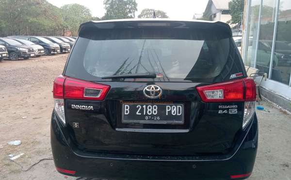 TOYOTA INNOVA 2.4 G
