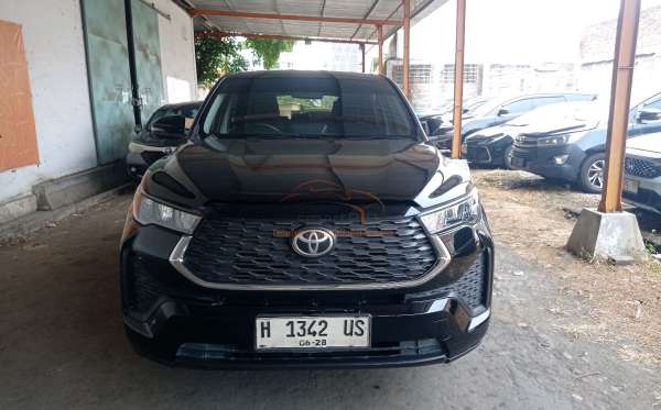 TOYOTA INNOVA ZENIX G