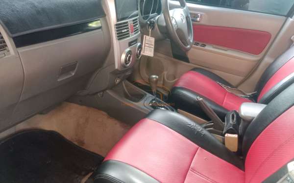 TOYOTA RUSH 1.5 G A/T