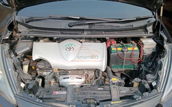 TOYOTA SIENTA 1.5 Q