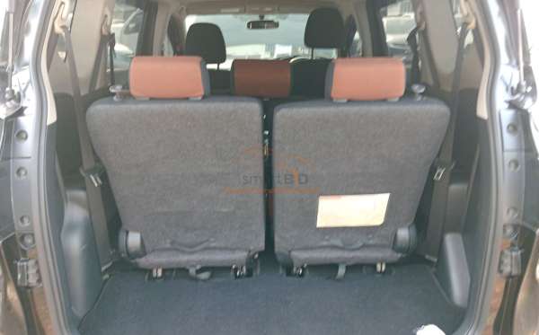 TOYOTA SIENTA 1.5 Q