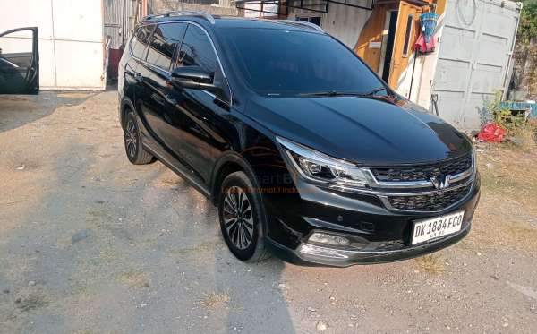 WULING CORTEZ 1.5 LUX