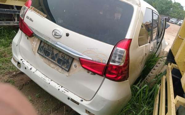 DAIHATSU XENIA R