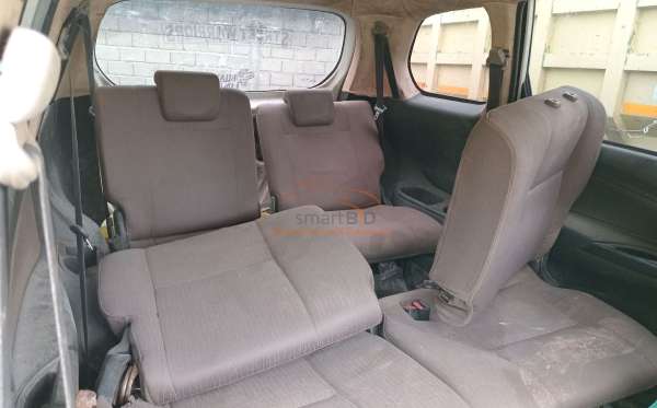 DAIHATSU XENIA R