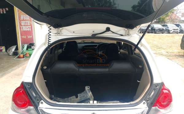 HONDA  BRIO  SATYA 1.2 E
