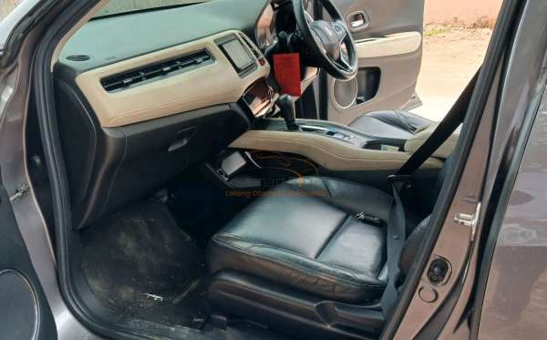 HONDA HRV RU5 1.8 RS