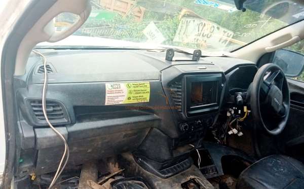 ISUZU DMAX PU