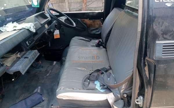 MITSUBISHI L 300