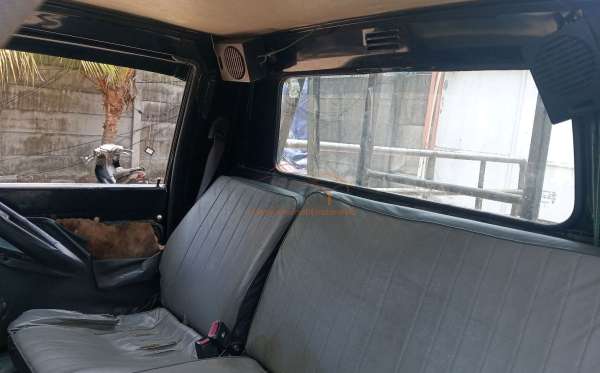 MITSUBISHI L 300