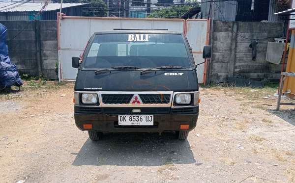 MITSUBISHI L 300