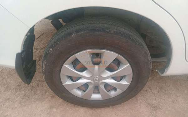 TOYOTA AVANZA 1.3 E