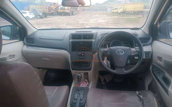 TOYOTA AVANZA 1.3 E